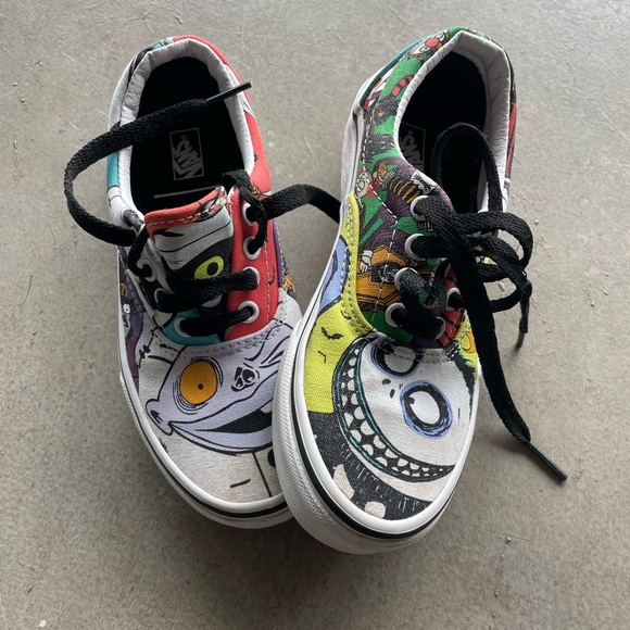 Vans- Nightmare before Christmas youth size 1. Used - Picture 2 of 6